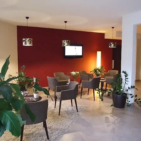 Design Chambery - Отель