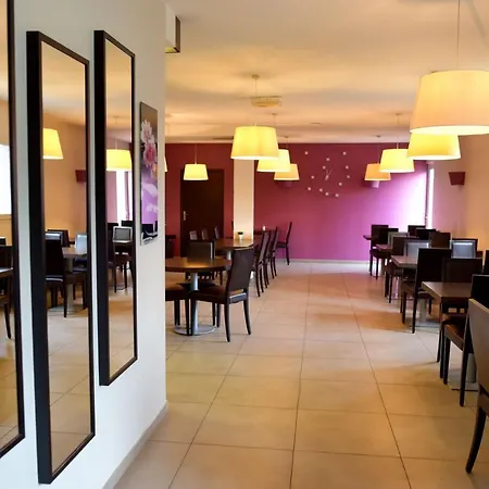 Design Chambery - Отель